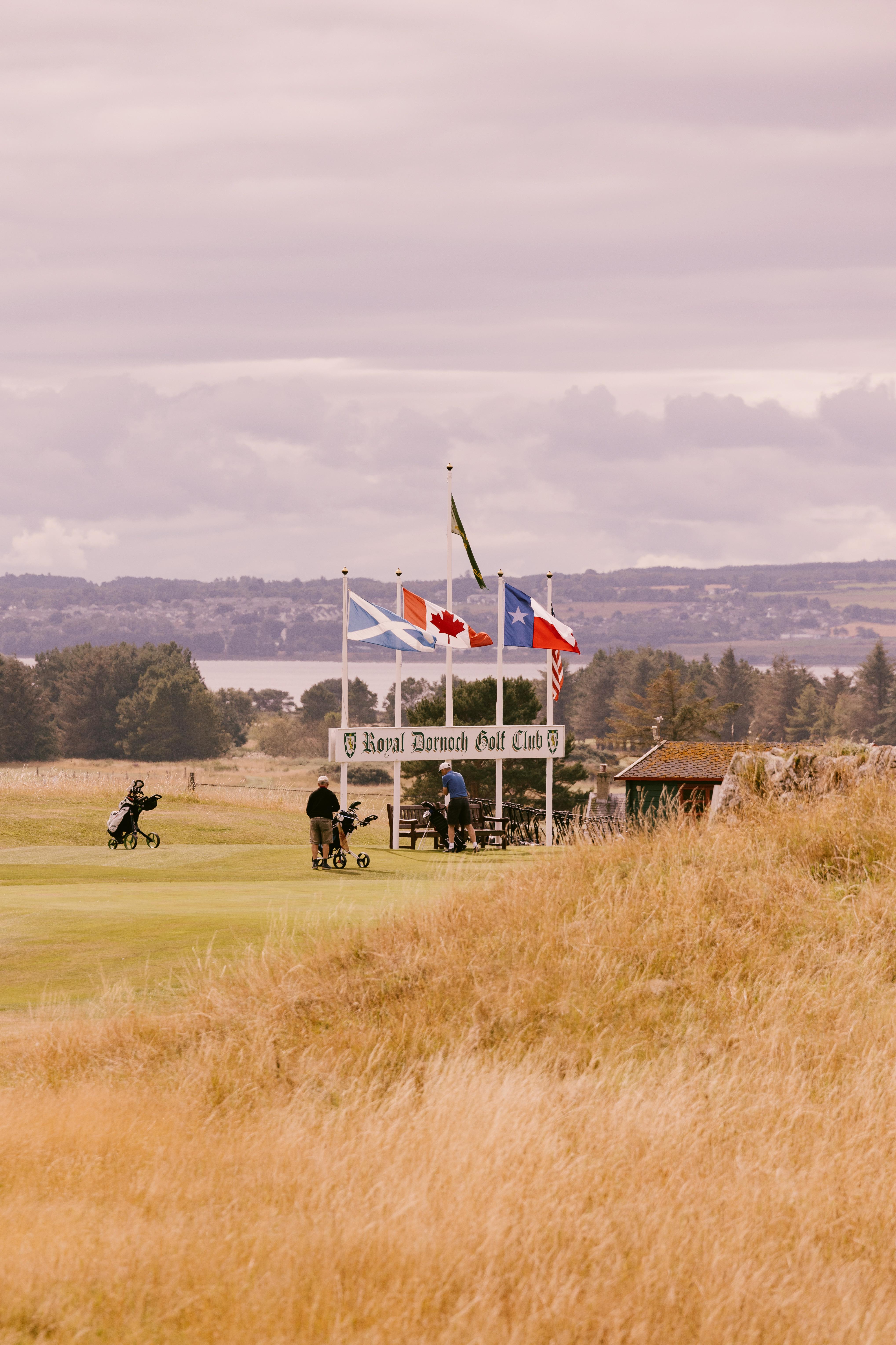 Dornoch Station Hotel Bagian luar foto Royal Cromartie Golf Club