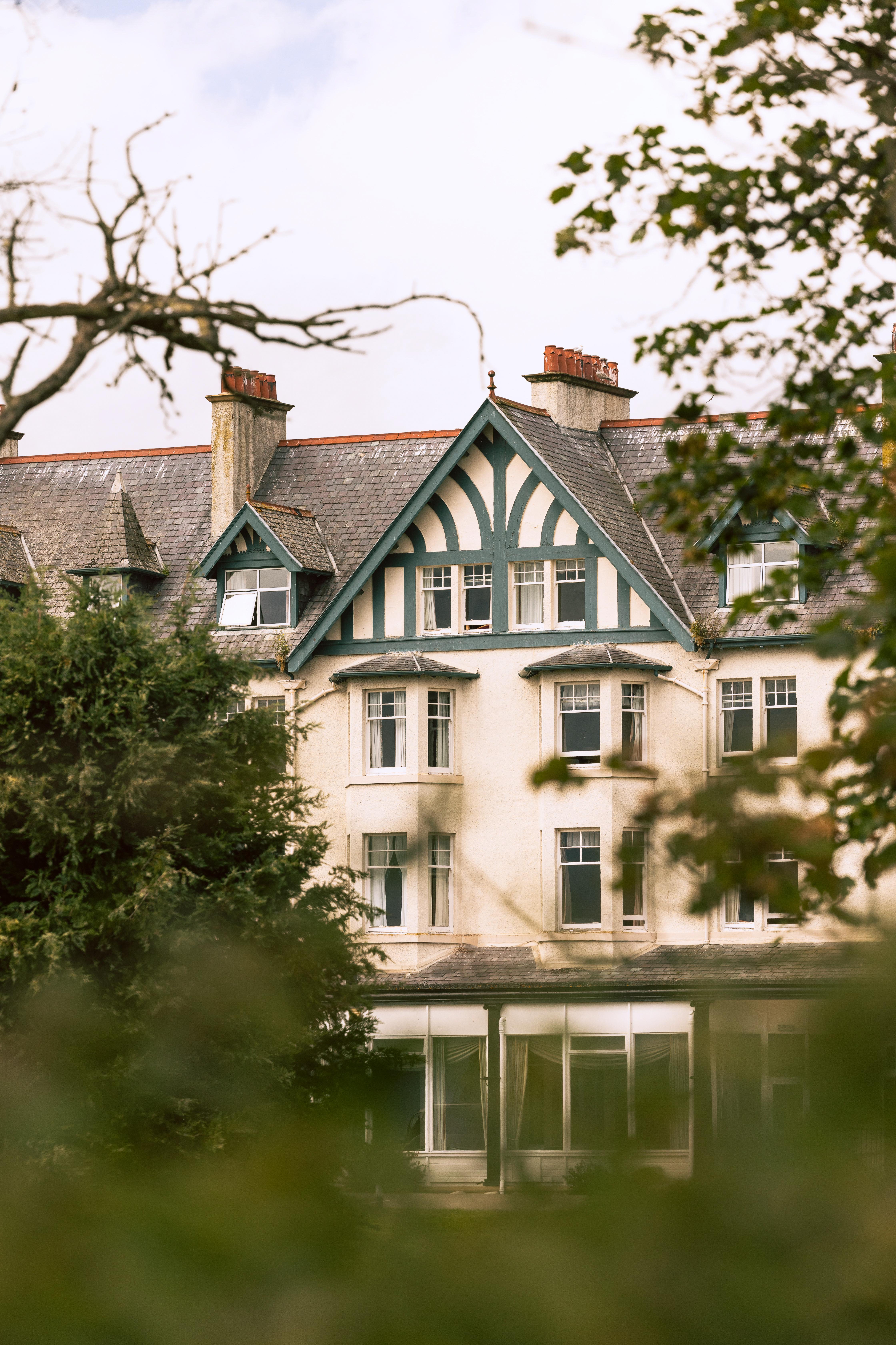 Dornoch Station Hotel Bagian luar foto The old school house