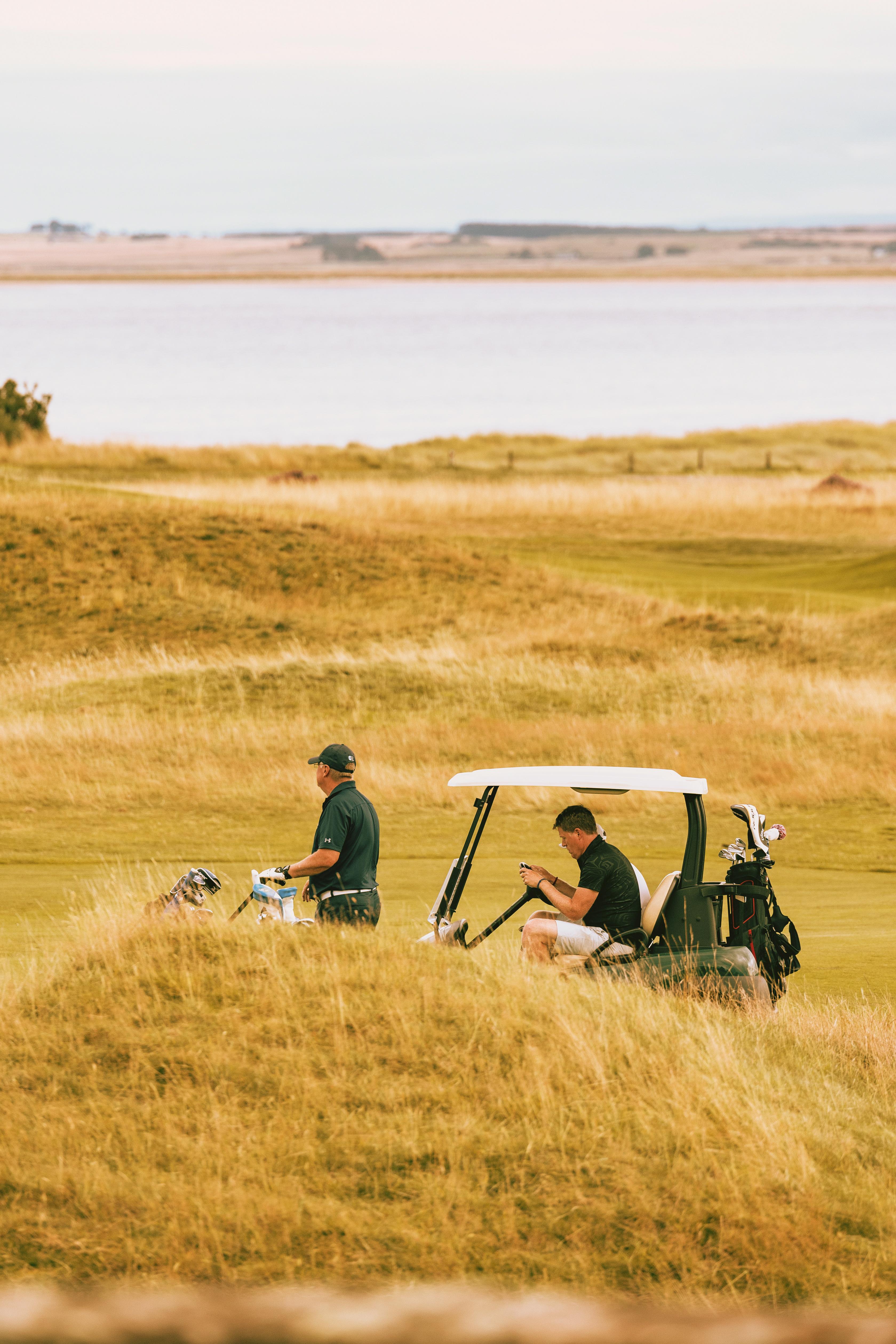 Dornoch Station Hotel Bagian luar foto Golfers at the 2005 Open Championship at St Andrews